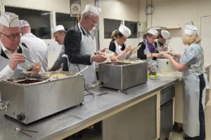Efficiency Club Zug, Bäckerei Hotz Rust AG in Baar – Schoggihasen Event vom Mittwoch, 18. März 2026, Osterhasen giessen