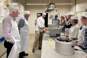 Efficiency Club Zug, Bäckerei Hotz Rust AG in Baar – Schoggihasen Event vom Mittwoch, 18. März 2026, der Confiseur erklärt